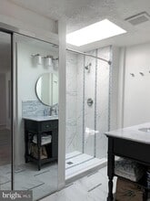 Building Photo - 8406 Woodford Ct