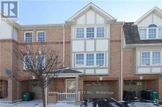 Building Photo - 3030-3030 Breakwater Ct