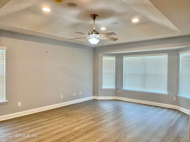 Building Photo - 76155 Tideview Ln