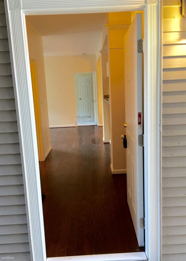 Building Photo - 119 Westwick Ct