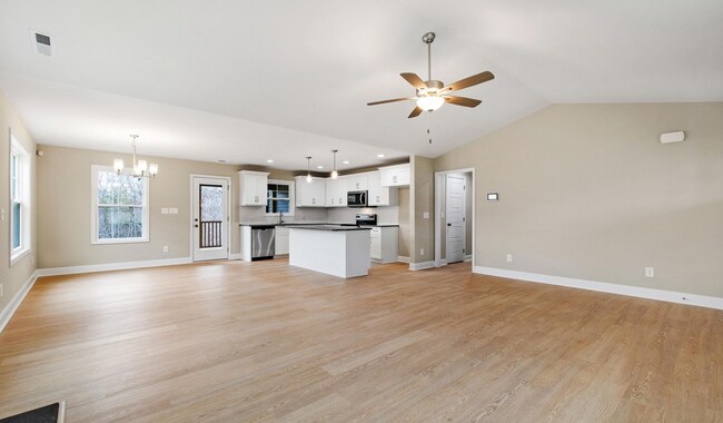 Foto del edificio - 77 Falls Riv ct