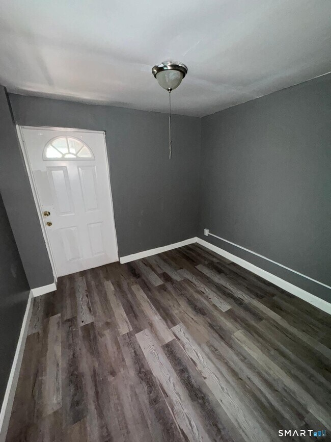 Building Photo - 275 Lexington Ave