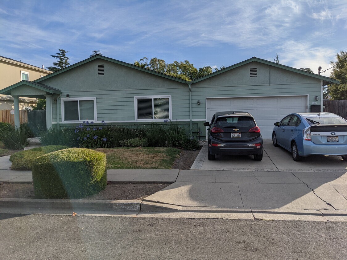Foto principal - 42837 Homewood St.