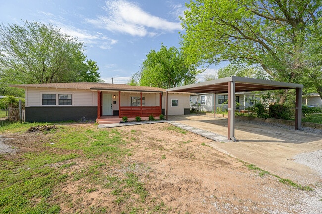 Foto del edificio - 3210 SE 16th St