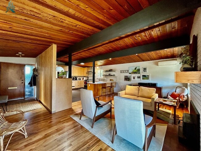 Building Photo - Mid-century Modern Single-family Home for ...