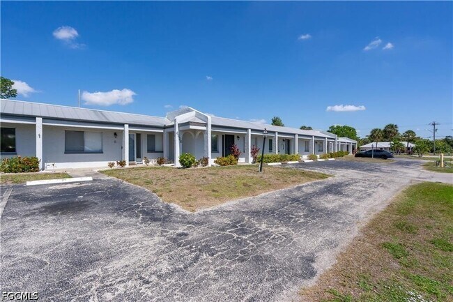 Foto del edificio - 4608 SE 4th Pl