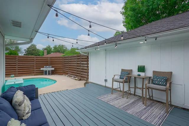 Foto del edificio - 10014 Chimney Hill Ln