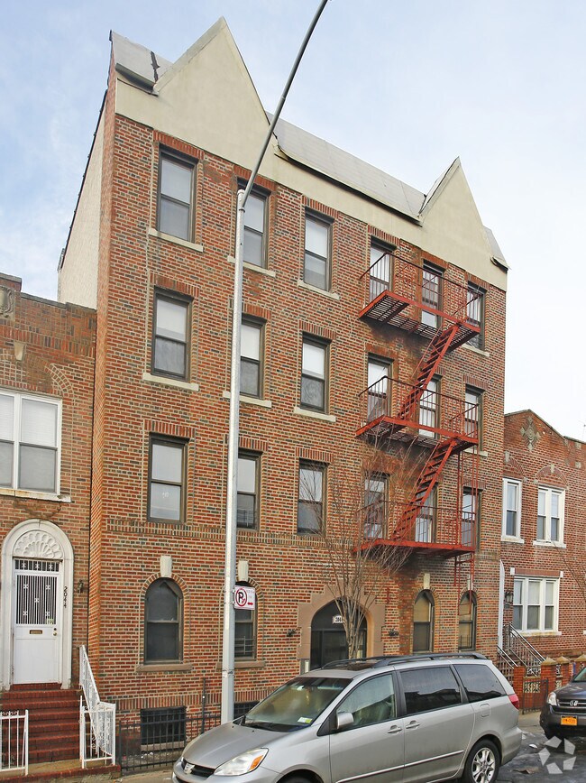 Building Photo - 2040 62nd St