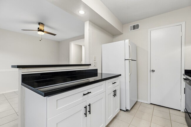 Foto del edificio - 6422 Burgoyne Rd