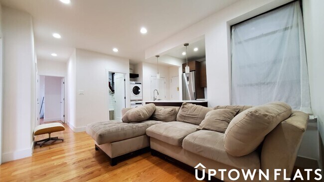 Building Photo - 539 Lenox Ave