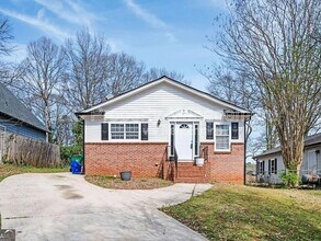 Building Photo - 3162 Alston Dr