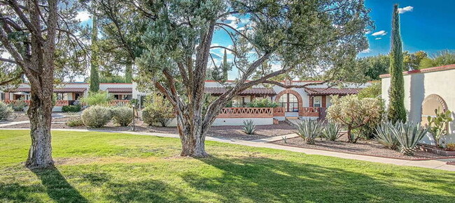 Foto del edificio - Green Valley Villas East Townhomes 55+ Com...