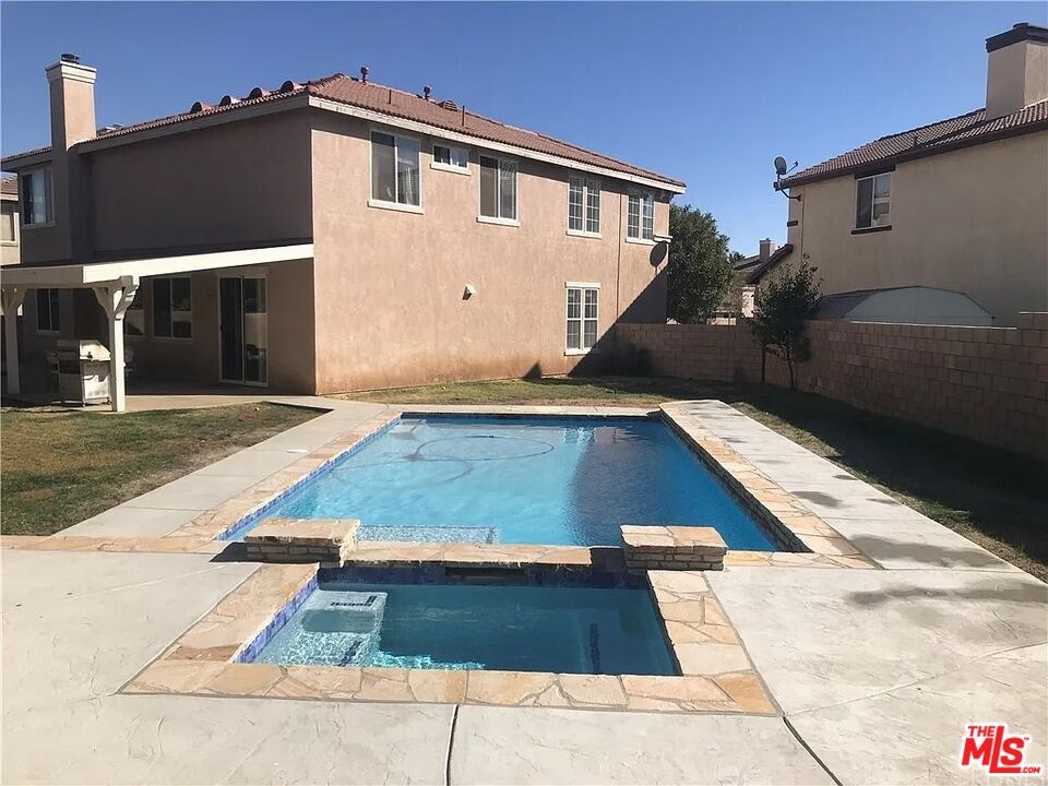 Foto del edificio - 40247 Preston Rd