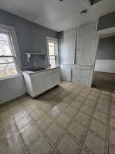 Building Photo - 1619 Chestnut St