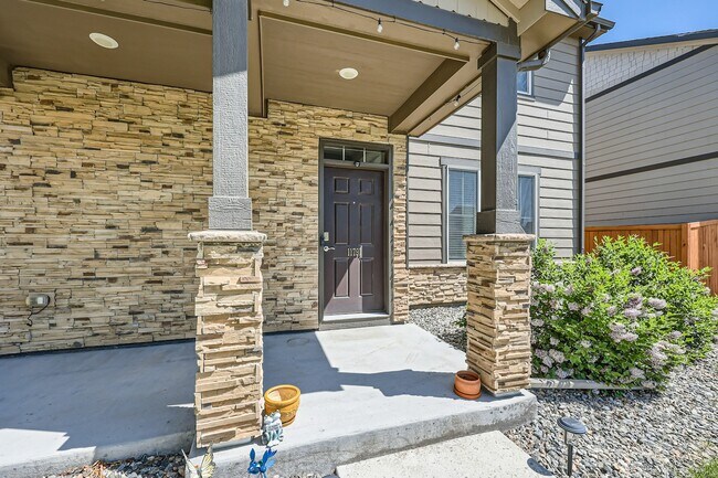 Foto del edificio - 11791 Lovegrass Dr