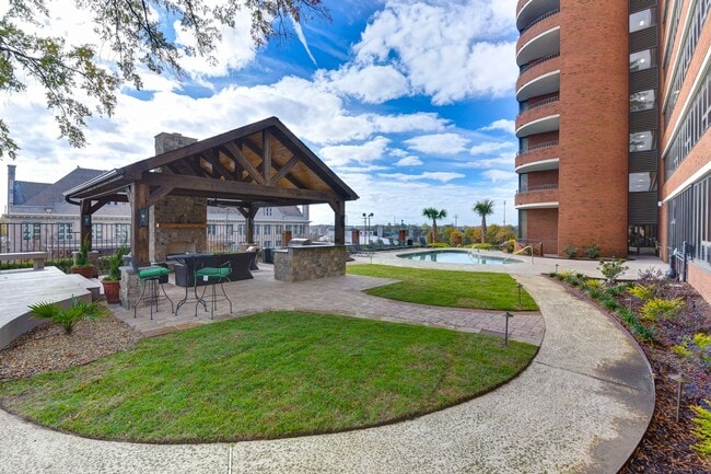 Building Photo - wh511