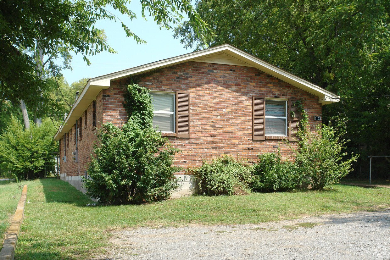 Building Photo - 1103 Petway Ave
