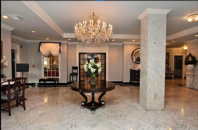 Foto del edificio - 101 S Hanover Ave