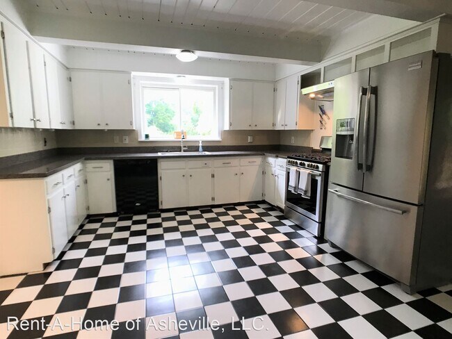 Building Photo - 3 br, 3 bath House - 4 Valle Vista Dr