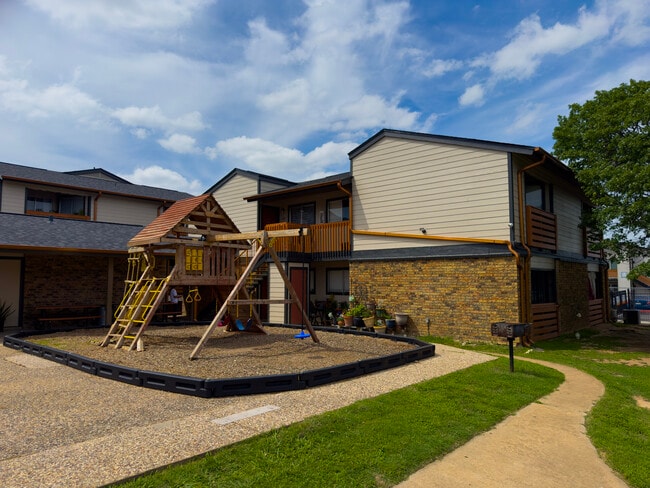 Building Photo - Harmony Apartments