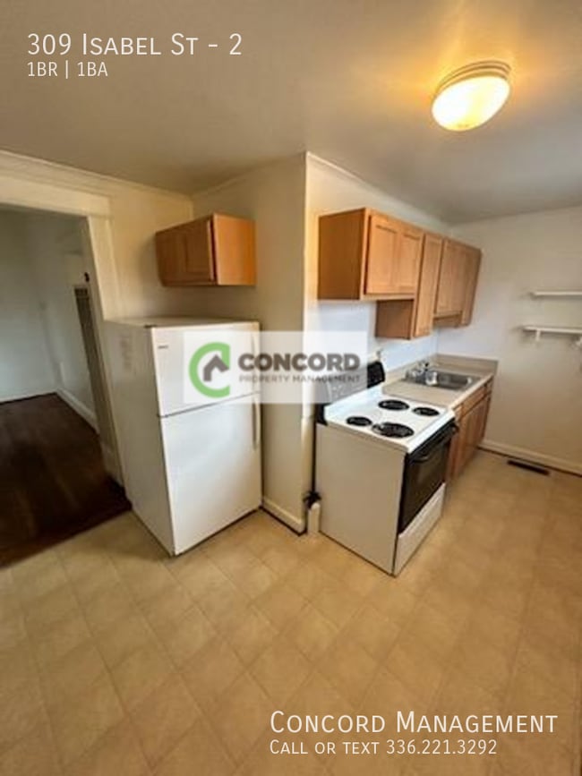 309 Isabel St Unit 2, Greensboro, NC 27401 Room for Rent in