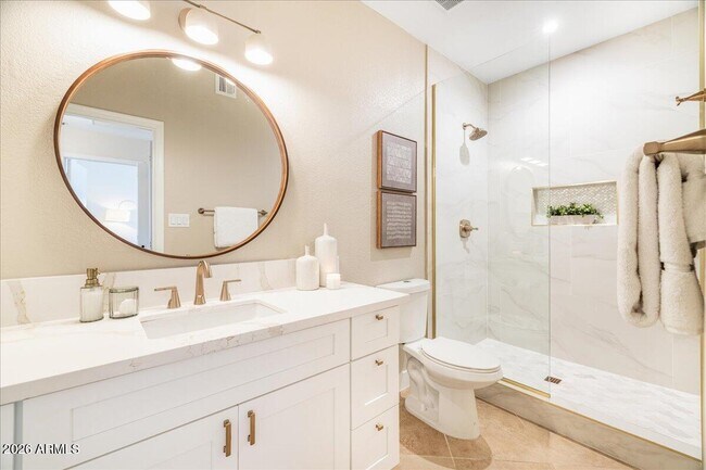 Foto del edificio - 9600 N 96th St