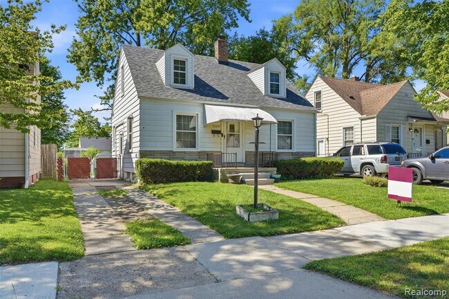 Building Photo - 26357 Eton Ave