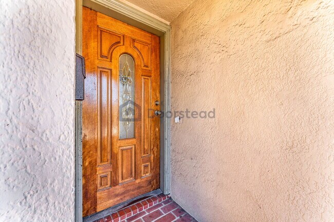 Foto del edificio - 2446 19th Ave