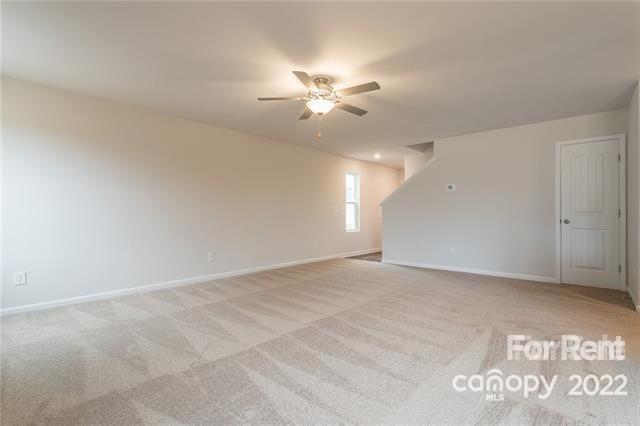 Foto del edificio - 8016 Derby Wood Ln