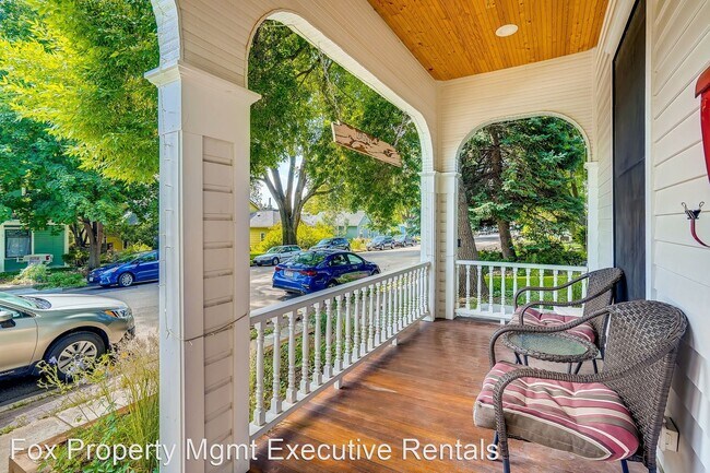 Foto del edificio - 4 br, 3.5 bath House - 721 Grant Ave