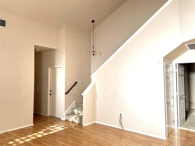 Building Photo - 14401 Lilley Brook Cove