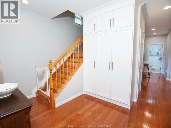 Photo du bâtiment - 1042 Moy Ave