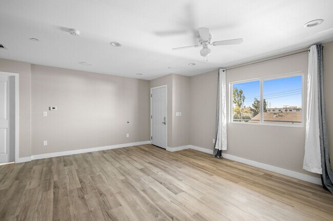 Foto del edificio - 11731 Runnymede St