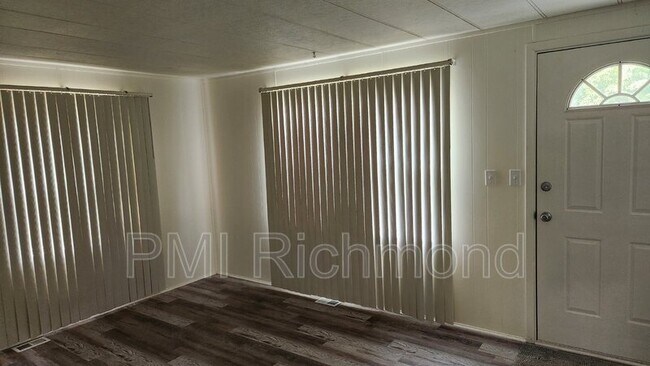 Foto del edificio - 2525 Venita Rd