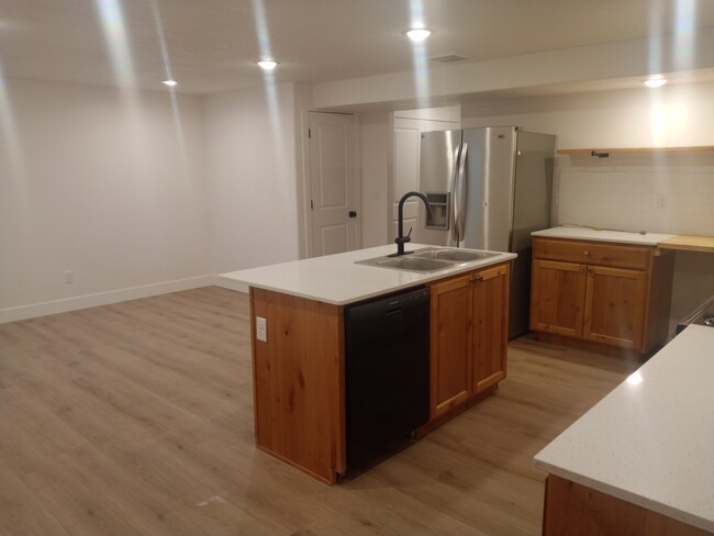 Kitchen living room - 1750 S Sawtooth Blvd