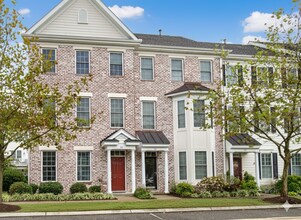 Building Photo - 112 Peyton Randolph Dr