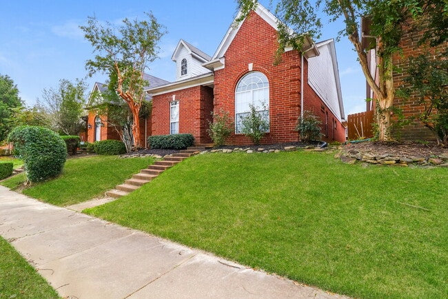 Building Photo - 8691 Overcup Oaks Dr