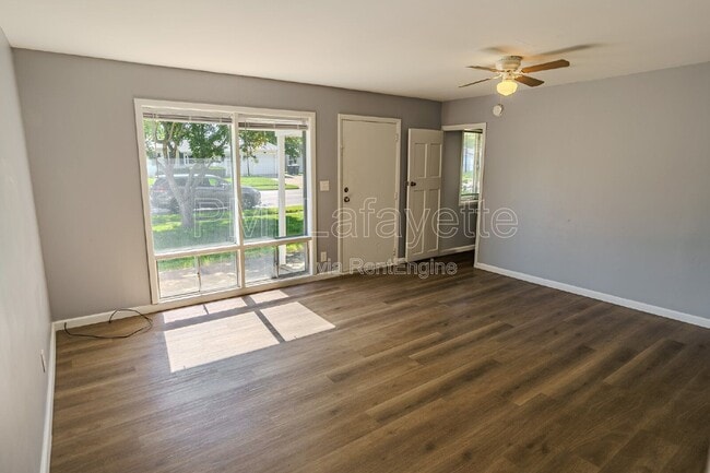 Foto del edificio - 2310 Sequoya Dr
