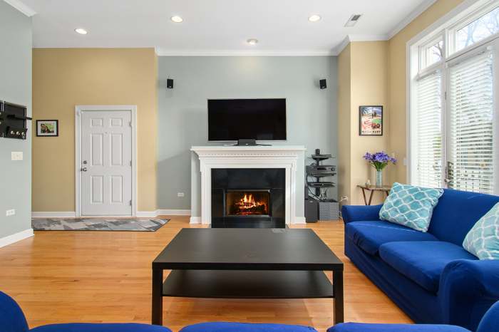 Primary Photo - 3436 N Ashland Ave
