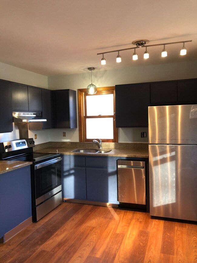 Kitchen with all new appliances - 185 Mill Rd