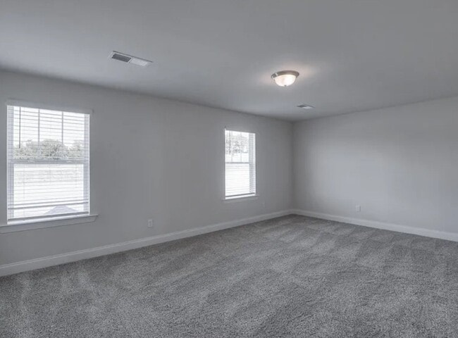 Building Photo - 635 Taylor Bend