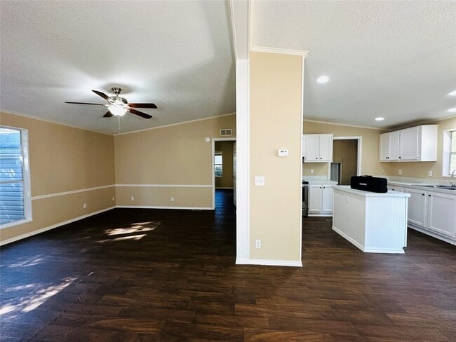 Foto del edificio - 16497 Spring Rain Ct