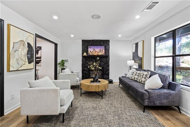 Foto del edificio - 1249 N Lea Ct SE