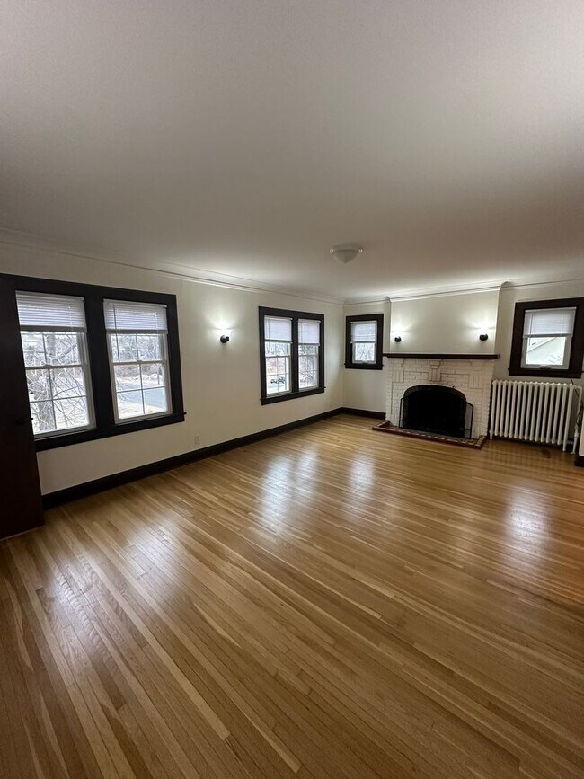 Foto del edificio - 250 6th Ave N