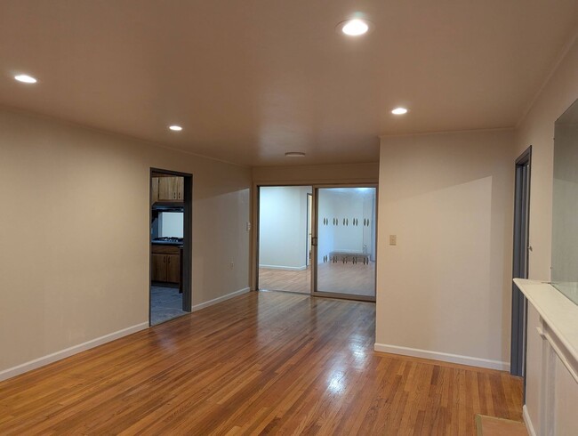 Building Photo - Spacious 3-Bedroom Home with Office & Fami...