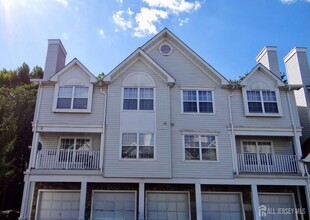 Building Photo - 129 Prestwick Way