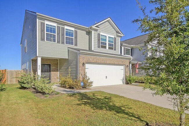 Building Photo - 838 Redbud Ln For Rent