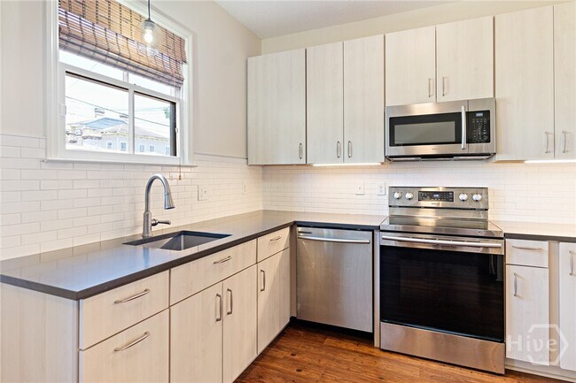 Foto del edificio - 623 Tattnall St