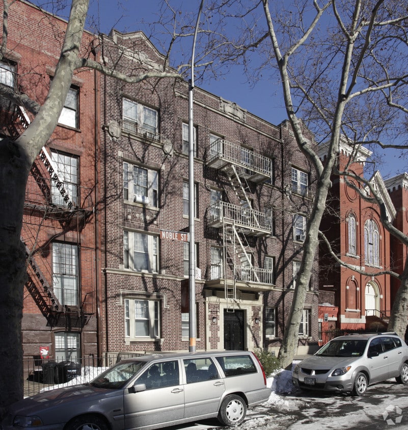 Primary Photo - 145-147 Noble St