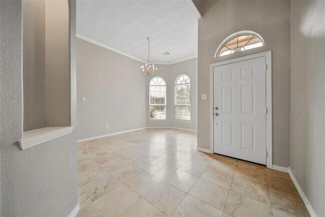 Building Photo - 22110 Falconwood Ln
